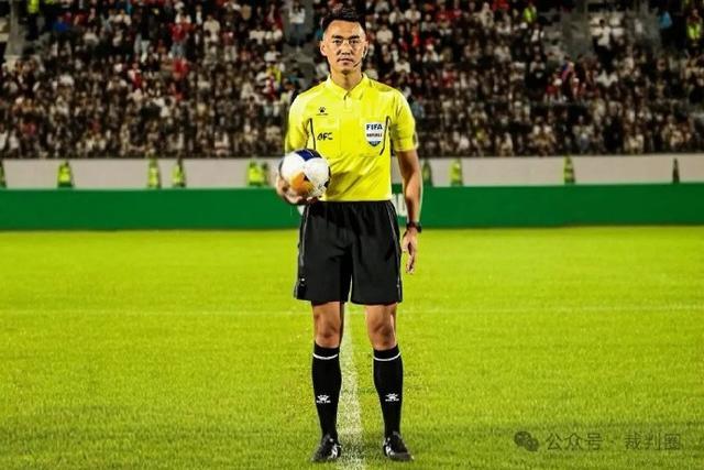 世界杯官方APP-杜健鑫等3位中国裁判顶替西亚裁判组，执法亚挑联赛事