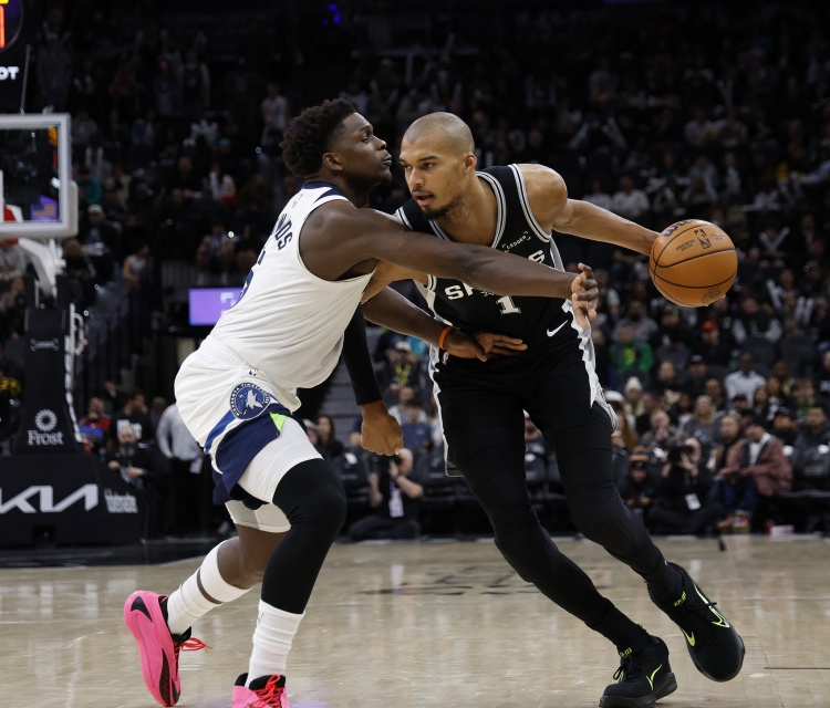 世界杯官方APP-追梦：爱德华兹有潜力成为NBA门面 文班也有实力但他不是美国籍