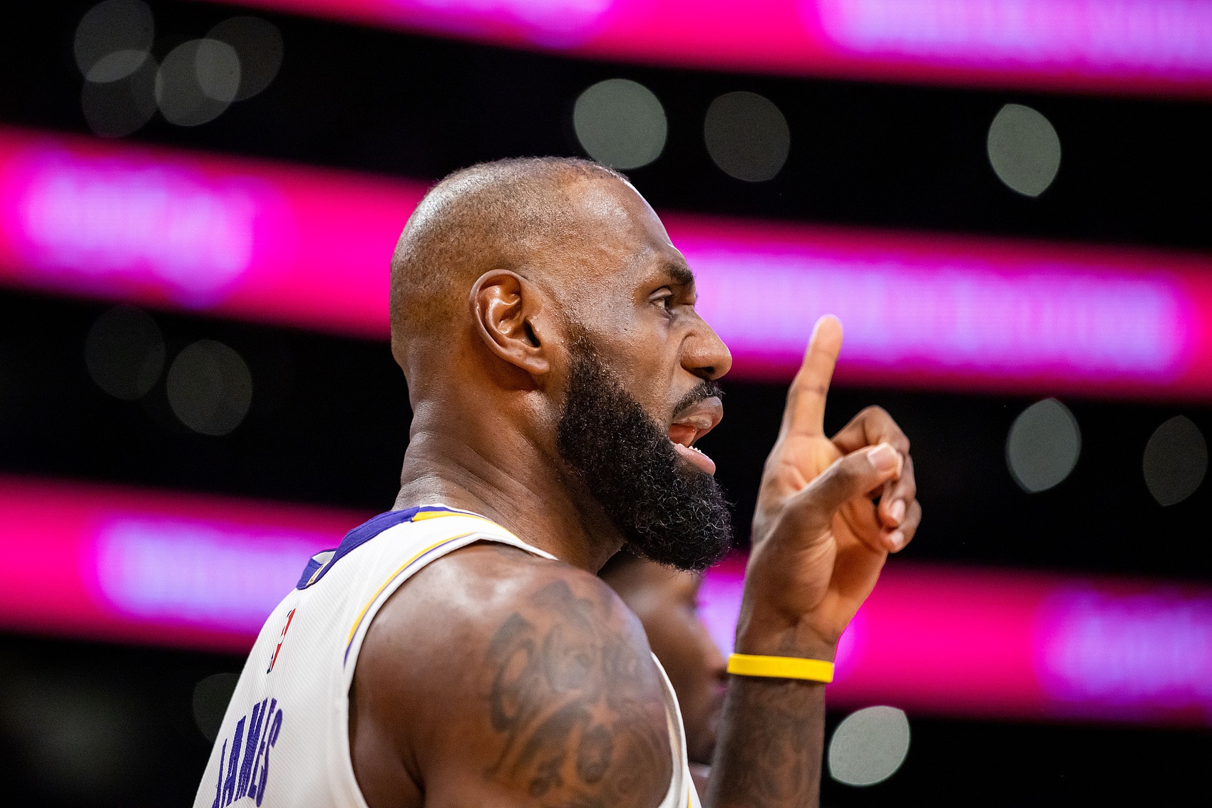 国际足联世界杯-香波特:若你没按老詹的要求跑位 他会故意传球失误&让教练换下你